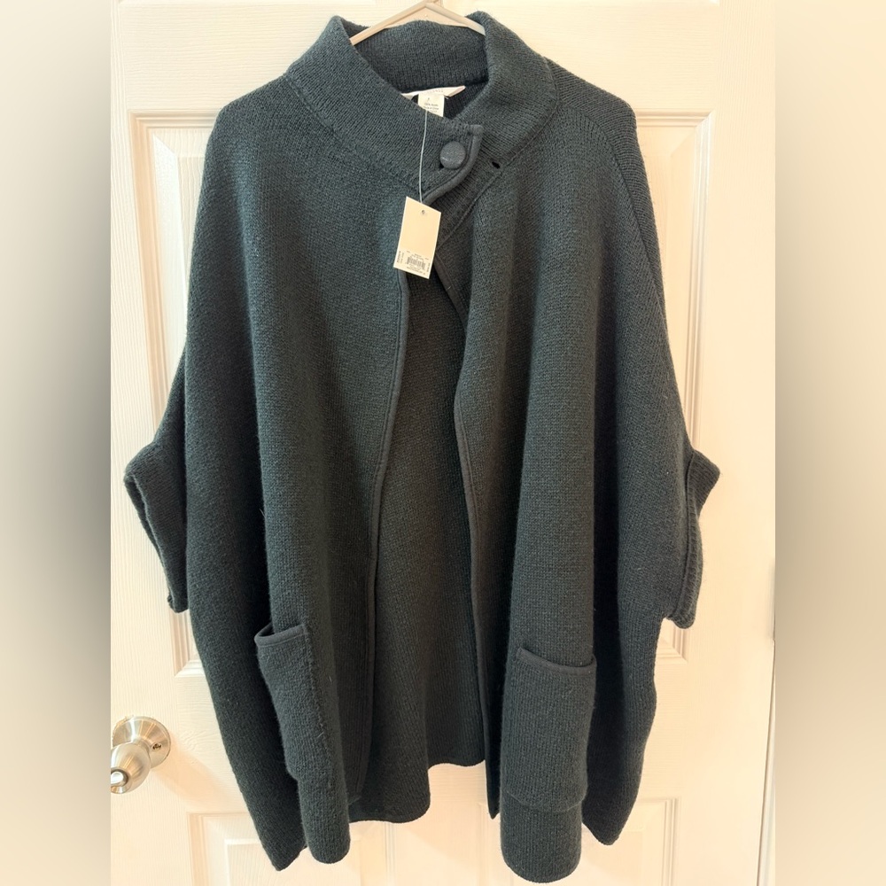 NWT Lauren Conrad women’s crop sleeve sweater, OS